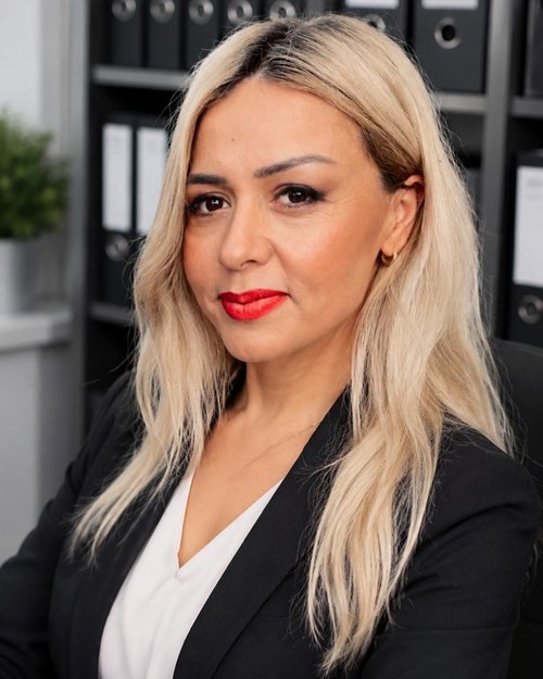Arzu Duygu, Sekretariat bei Büro Recklies in Hannover