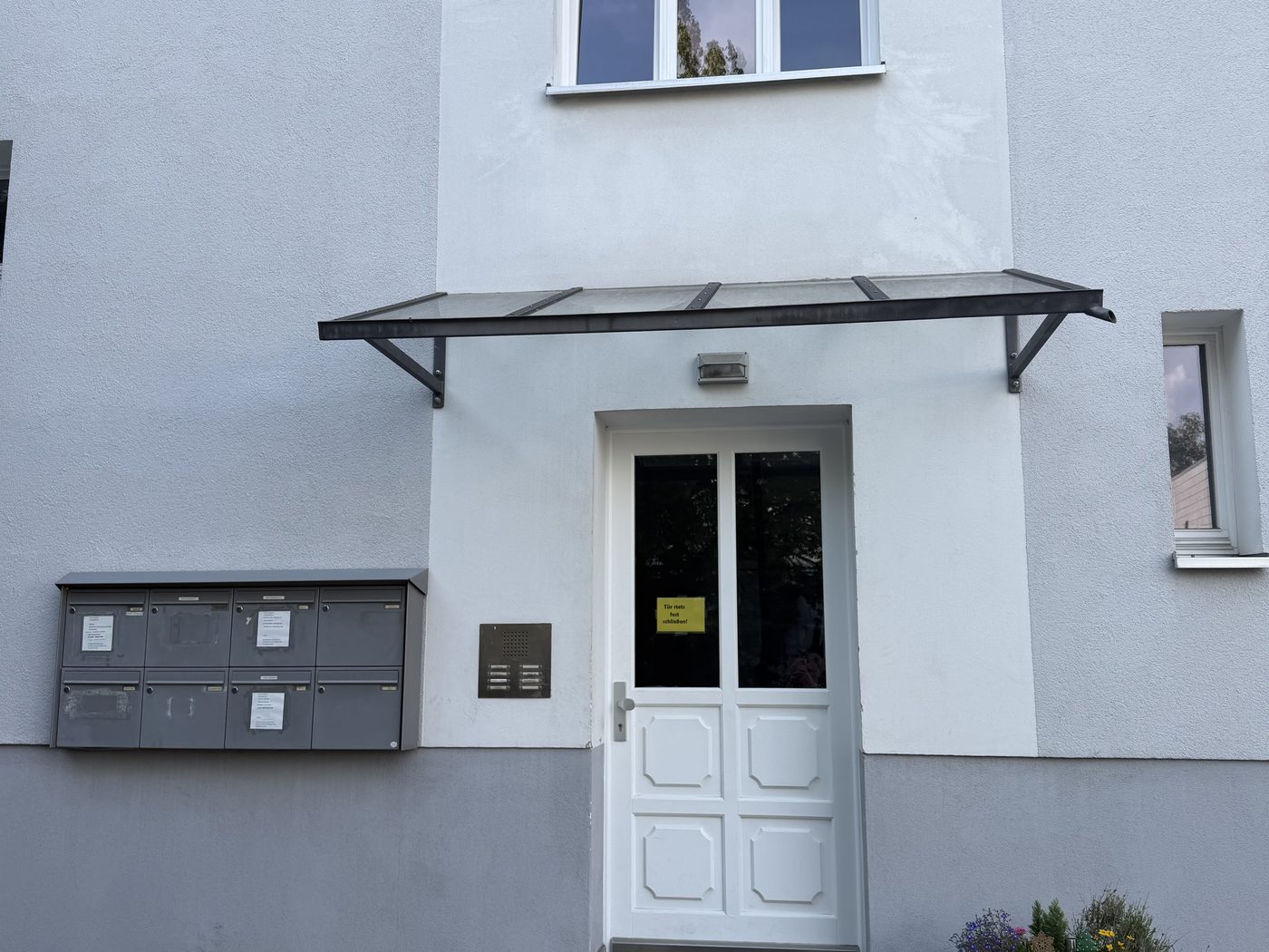 Eingang zum Büro von Büro Recklies in Hannover